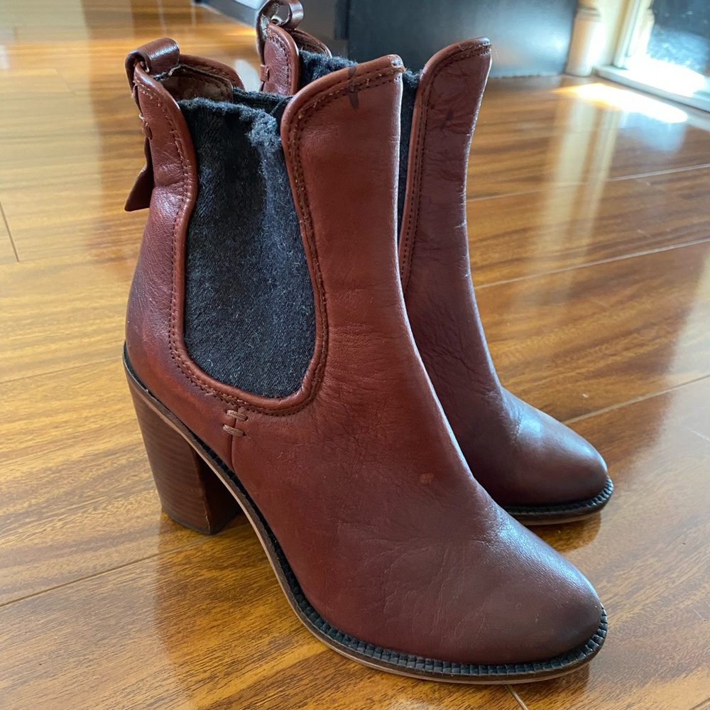 Dolce Vita Oxblood boots 6.5
